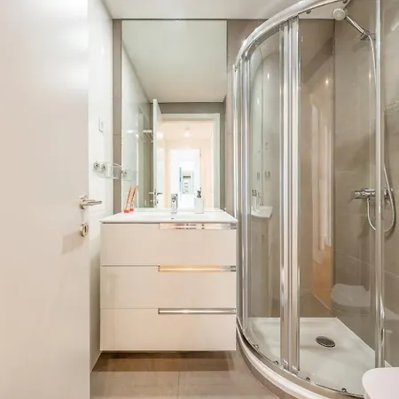 Apartment Guestready - Tranquil Seixal Haven